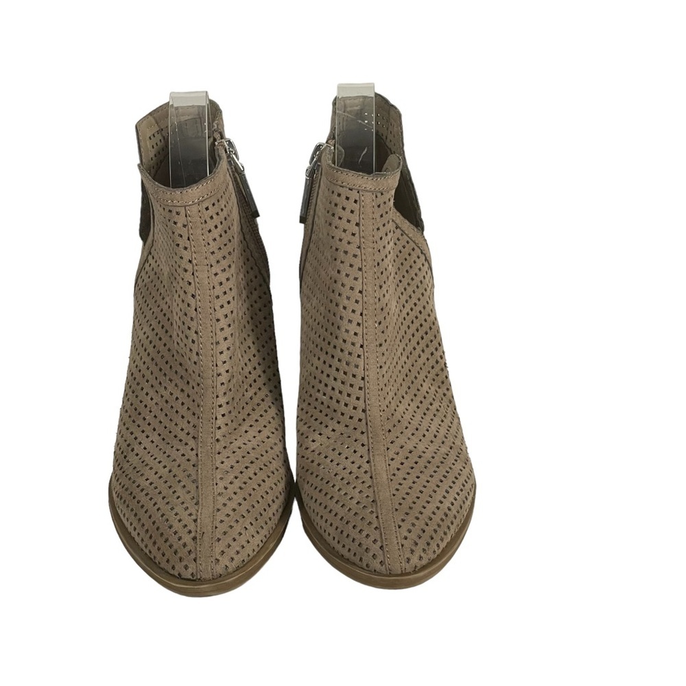 DV Dolce Vita Tan Faux Perforated Suede Zip Western Ankle Boot Sz 7.5